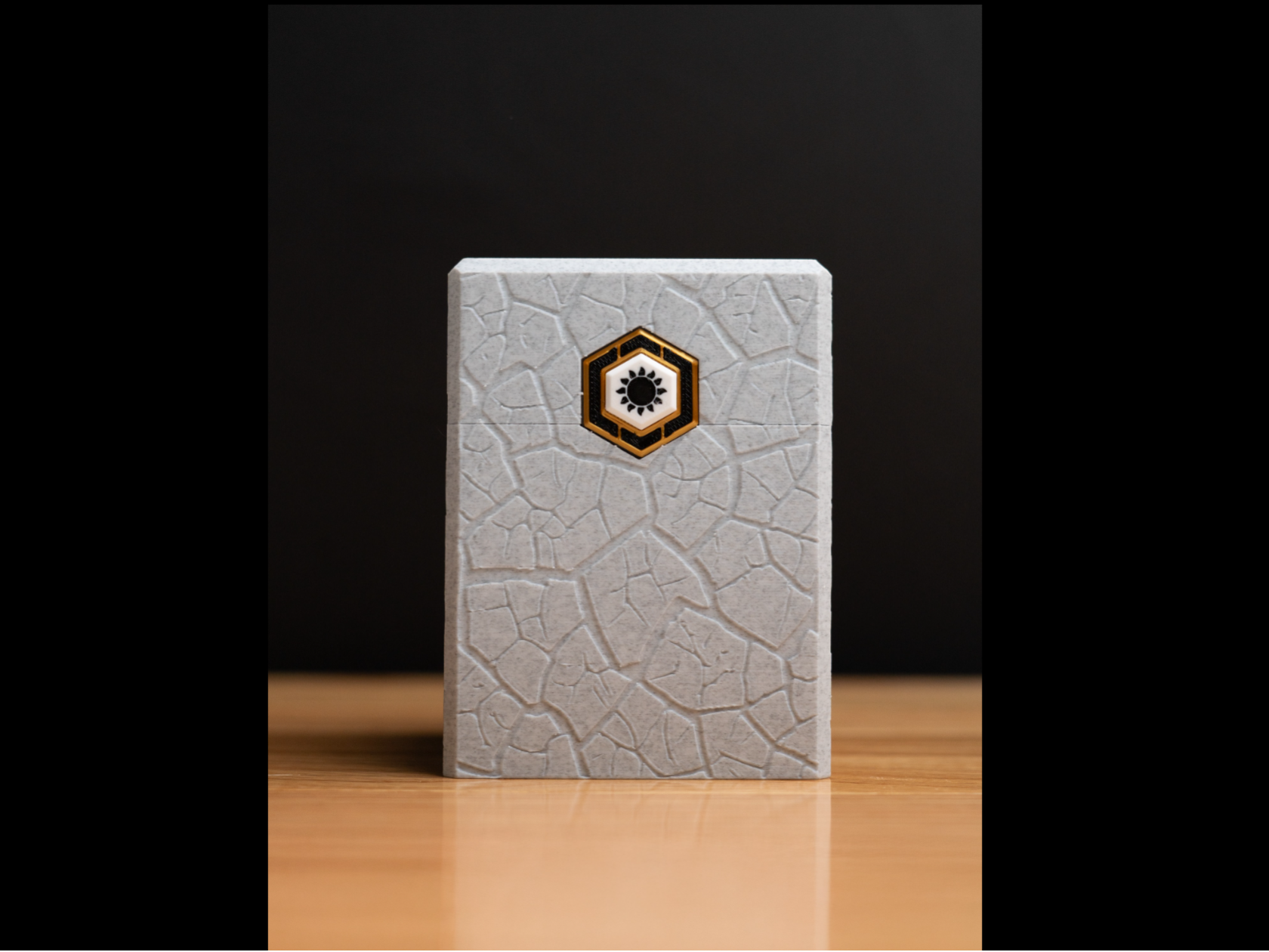 Land DeckBox — Plains
